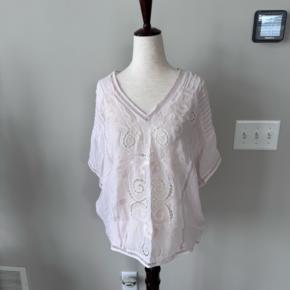 NWT! Hoss Intopia Elegant light-Pink Embroidered Sheer Top - Size 36